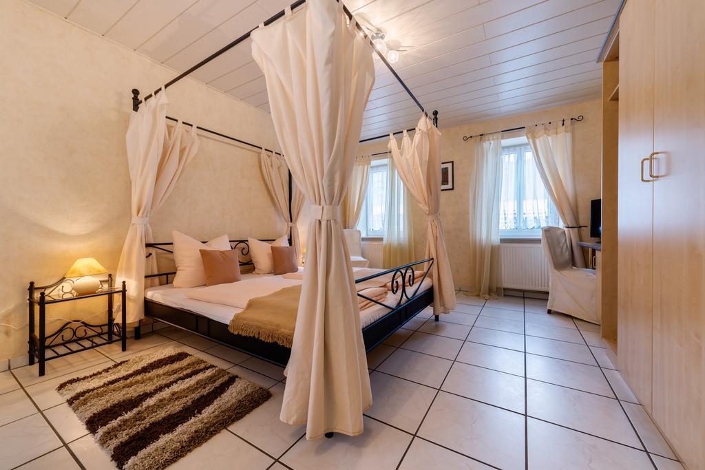 Moselhotel Ludwigs Kowerich ห้อง รูปภาพ