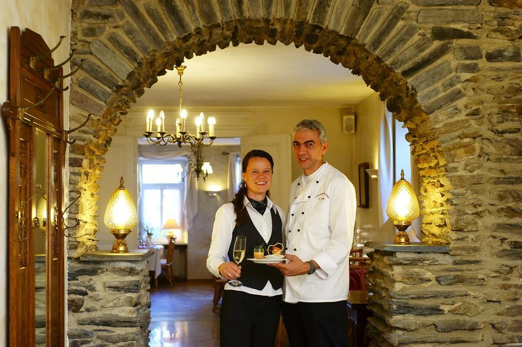 Moselhotel Ludwigs Kowerich ภายนอก รูปภาพ